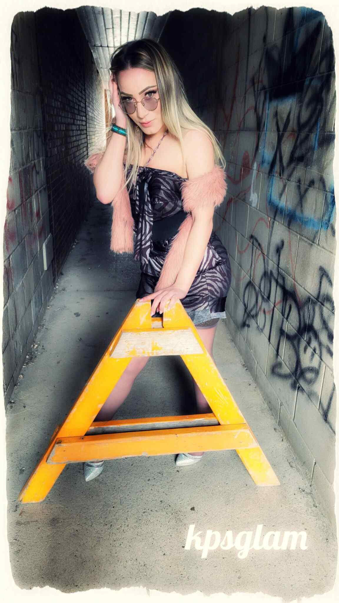 22